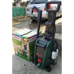 Мини-мойка высокого давления Bosch UniversalAquatak 130 (1.7 кВт, 380 л/ч) (06008A7B00) №5
