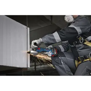 Аккумуляторная угловая шлифмашина Bosch GWS 18V-8 (18 В, 2х4 А*час) (06019N9020) №4