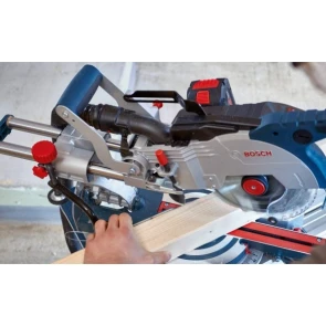 Акумуляторна торцювальна пила Bosch GCM 18V-216 (18 В, без АКБ, 216 мм) (0601B41000) №4