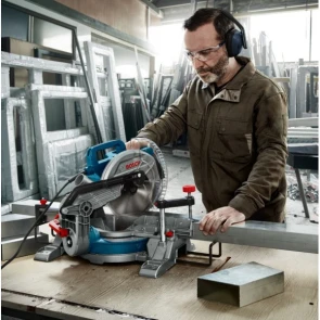 Торцювальна пила Bosch GCM 216 Professional (1.3 кВт, 216 мм) (0601B33000) №8