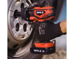 Гайковерт ударнийакумуляторний YATO Li-Ion 18 В 2 Агод 300 Нм + 4 насадки №6