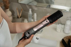 Фен-щітка Ardesto Brush Pink Touch, 1200Вт, 2 швидкості, 2 темп. режими, LED-дисплей, функція іонізації , 4 насадки, сірий+ рожевий №10