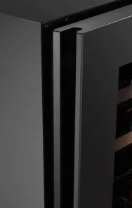 Холодильник Philco для вина, 85х29.5х57, холод.отд.-47л, зон - 2, бут-17, диспл, подсветка, черный №3
