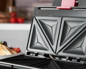 Сэндвичмейкер Russell Hobbs, 750Вт, 1 пластина-сэндвич, корпус-пластик, черный №9