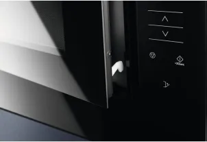 Микроволновая печь Electrolux встроенная, 25л, электрон. управление, 900Вт, дисплей, черный №4