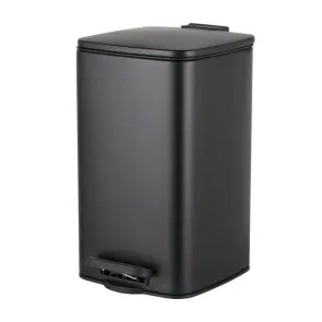 Відро для сміття з плавним закриттям квадратне Zerix Kubix-TC0108 Black 8 л колір чорний (ZX5892) №1