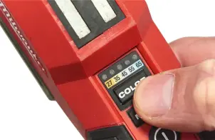 Акумуляторний ліхтар для підбору кольору MILWAUKEE M12 CML-401 №7