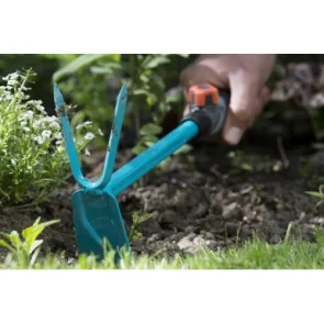 Сапка ручная прямоугольная Gardena Combisystem 2 зубца 5 см №6