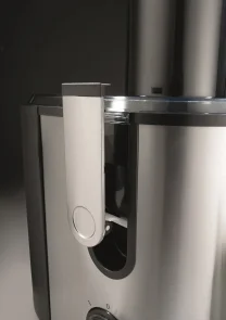 Соковитискач Gorenje відцентрований 900Вт, чаша-1.1л, жмих-1.5л, жолоб на ціле яблуко, пластик/метал, чорний №4