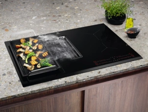 Варочная поверхность Electrolux индукционная, 80см, расширенная зона, встроенная вытяжка, Hob2Hood, черный №4