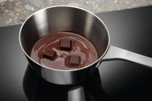 Варочная поверхность Electrolux индукционная, 80см, расширенная зона, встроенная вытяжка, Hob2Hood, черный №10