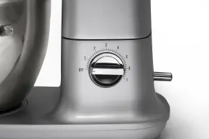 Кухонная машина Gorenje 1000Вт, чаша-металл, корпус-металл, насадок-7, серебристо-красный №7
