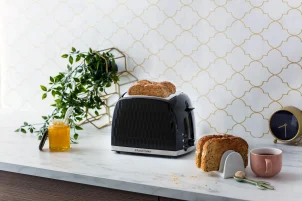 Тостер Russell Hobbs Honeycomb 850Вт, широкі слоти, пластик, чорний №3