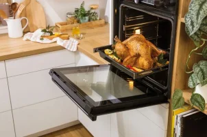 Духова шафа Gorenje електрична, 77л, A+, пара, дисплей, чорний №4