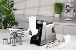 М'ясорубка Ardesto, 2400Вт, 2.2кг/хв, 3 решітки, насадка для ковбас, кеббе, томатів, 4 терки, пластик, чорно-срібний №7