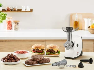 Мясорубка Tefal HV4, 2000Вт, 2.3кг/мин, 3 решетки, насадка для колбас, кеббе, томатов, пластик, бело-черный №6