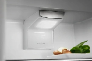 Холодильник Electrolux вбудований з нижн. мороз., 188x55х55, холод.відд.-215л, мороз.відд.-61л, 2дв., А++, Combi, інв., диспл внутр., зона св-ті, білий №7