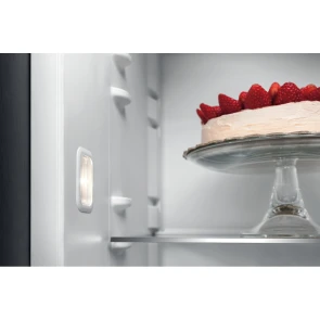 Холодильная камера Whirlpool встроенная, 177x54х54, 314л, А++, ST, белый №3