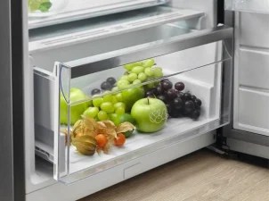 Холодильна камера Electrolux, 186x60х65, 358л, А++, ST, диспл внутр., зона св-ті, нерж №5