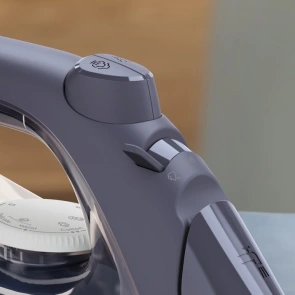 Праска Electrolux, 2400Вт, 330мл, паровий удар 160гр, керам. підошва, сіро-білий №1