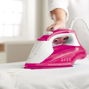 утюг Russell Hobbs Light&Easy Brights Berry, 2600Вт, 240мл, паровой удар -115гр, постоянная пара - 35гр, керам. подошва, малиновый №4