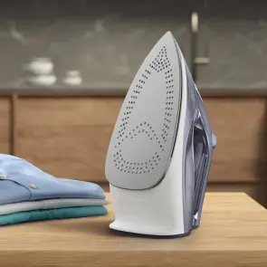 Праска Electrolux, 2400Вт, 330мл, паровий удар 160гр, керам. підошва, сіро-білий №5