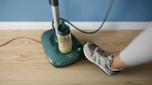Гладильная система Philips Series 6000, 1800Вт, 1100мл, паровой удар -90гр, постоянный пар - 40гр, верт. Отпаривание + доска, керам. подошва, темно зеленый №9