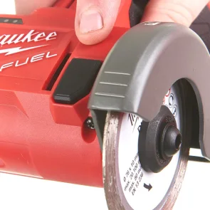 Субкомпактная отрезная многофункциональная машина MILWAUKEE M12 FCOT-422X FUEL 4933464619 (+ заряд.устройство, 2 акум., HD кейс) №6