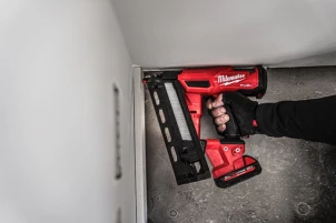 Пістолет цвяхозабивний акумуляторний безщітковий M18 FN16GA-202X MILWAUKEE №12