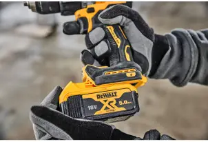 Дрель-шуруповёрт аккумуляторная бесщёточная ударная DeWALT DCD805P2T №4