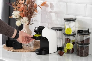 Кофеварка Ardesto капсульная, 0.8л, капсулы Nespresso, Nescafe Dolce Gusto, молотый кофе, сенсорное управление, белый №7