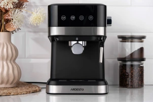 Кофеварка Ardesto рожковая 1.5л, молотая, ручной капучинатор, сенсорное управление, черно-серебристый №3