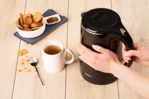 Електрочайник Tefal Safe`tea 1.7л, Strix, пластик, чорний глянець №5