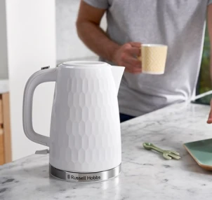 Электрочайник Russell Hobbs Honeycomb 1.7л, пластик, белый №8
