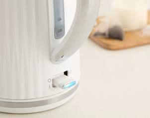 Электрочайник Russell Hobbs Eden, 1.7л, нержавеющая сталь, пластик, белый №7