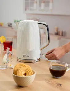 Электрочайник Gorenje 1.7л, Strix-контроль, белый матовый №10