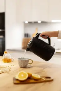 Электрочайник Gorenje 1.7л, Strix-контроль, черный матовый №18