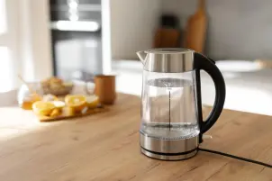 Электрочайник Gorenje 1.7л, 2,200 Вт, strix контроль, стекло, нерж №21