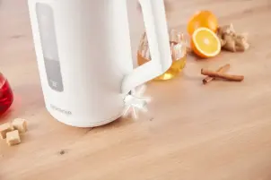 Електрочайник Gorenje 1.7л, Strix контроль, білий матовий №5