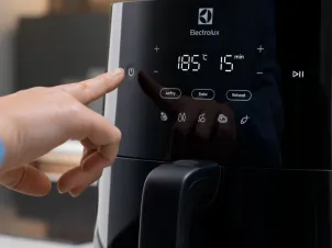 Мультипечь Electrolux 1350Вт, чаша-3.3л, сенсорное управление, 5 авто. программ, пластик, черный №4