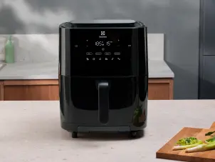 Мультипіч Electrolux 1800Вт, чаша-6.8л, сенсорне керування, 6 авто. програм, пара, пластик, чорний №4