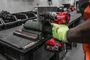 Дриль-шурупокрут з ударом акумуляторний MILWAUKEE, M18 FPD3MC-502X, 158Нм, (+ заряд.пристрій, 2 акум., HD кейс)+M18 ALIS-0+жилет №15