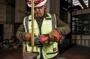 Шлифмашина угловая аккумуляторная MILWAUKEE, M18 FSAG125XB-502X, диаметр 125мм (+2 аккумулятора, зарядное устройство, защитный кожух, №11