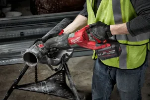Пила шабельна акумуляторна MILWAUKEE, M18 FSX-801C (+зар.пр., 1 акум.Х 8Аг, кейс)+M18 ALIS-0+жилетка №7