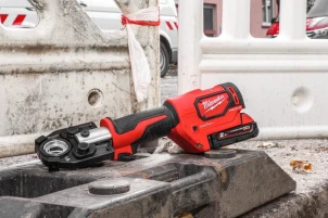 Обжимник гідравлійчний акумуляторний для кабелів MILWAUKEE, M18 HCCT-201CFORCE LOGIC™ 53 кН (+ заряд.пристрій, 1 акум., HD кейс) №16
