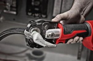 Обжимник гідравлійчний акумуляторний для кабелів MILWAUKEE, M18 HCCT-201CFORCE LOGIC™ 53 кН (+ заряд.пристрій, 1 акум., HD кейс) №18