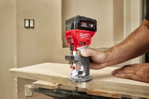 Фрезер кромочный аккумуляторный MILWAUKEE, M18 FTR8-0X, цанга 6/8мм №33