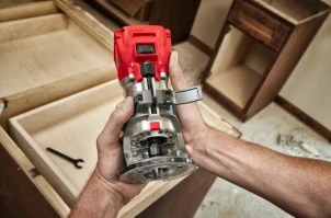 Фрезер кромочный аккумуляторный MILWAUKEE, M18 FTR8-0X, цанга 6/8мм №38