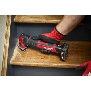 Аккумуляторный компактный многофункциональный инструмент (реноватор) MILWAUKEE M12 FUEL FMT-422X, (+ заряд.устройство, 2 аккум. №16