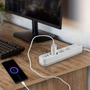 Сетевой удлинитель VIDEX ONCORD с/с 3п 3м (3x1.5мм) 2.4А 2USB+USB-C с кнопкой White №11